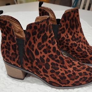 Dr. Scholl's Brown Leopard Ankle Booties
